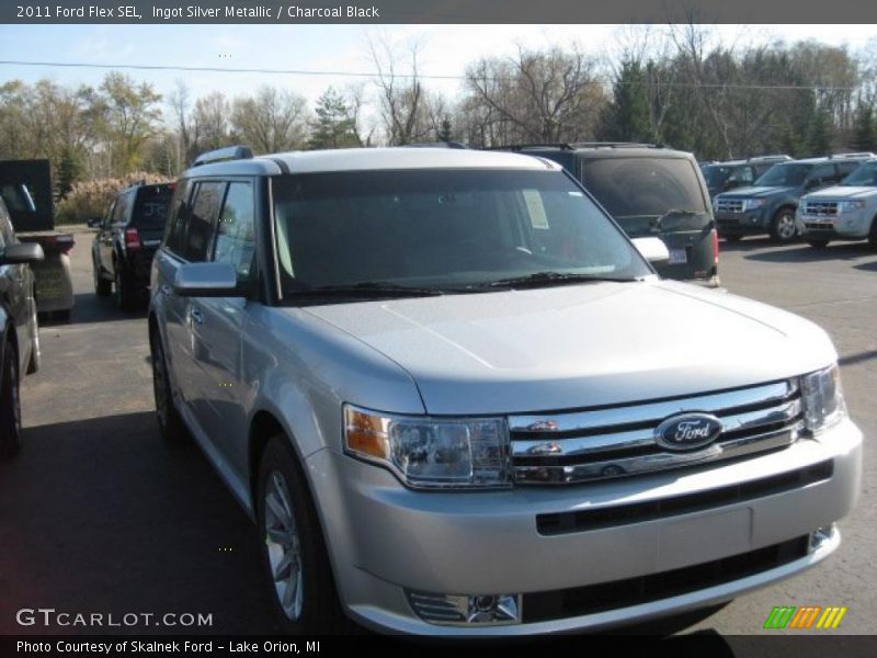 Ingot Silver Metallic / Charcoal Black 2011 Ford Flex SEL