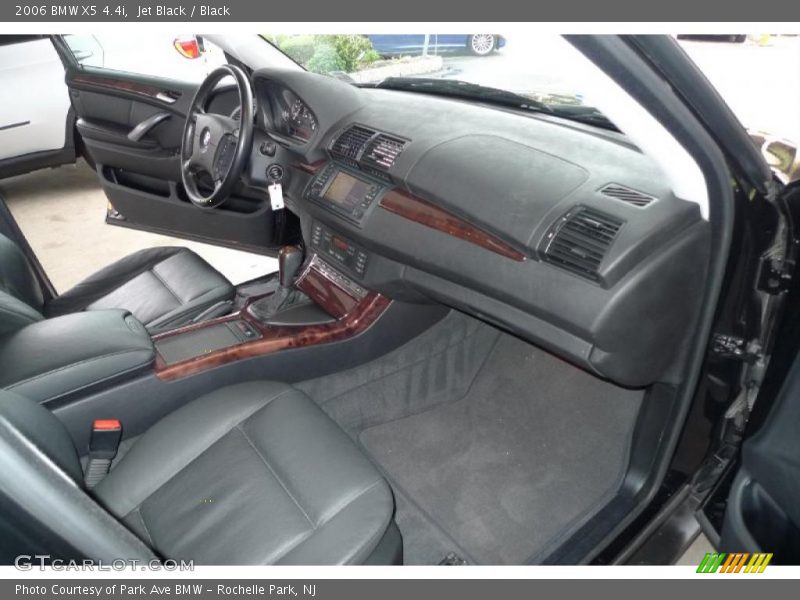 Jet Black / Black 2006 BMW X5 4.4i