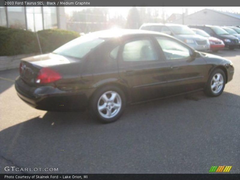 Black / Medium Graphite 2003 Ford Taurus SES