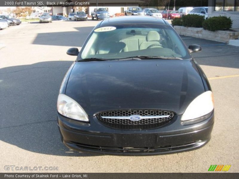 Black / Medium Graphite 2003 Ford Taurus SES