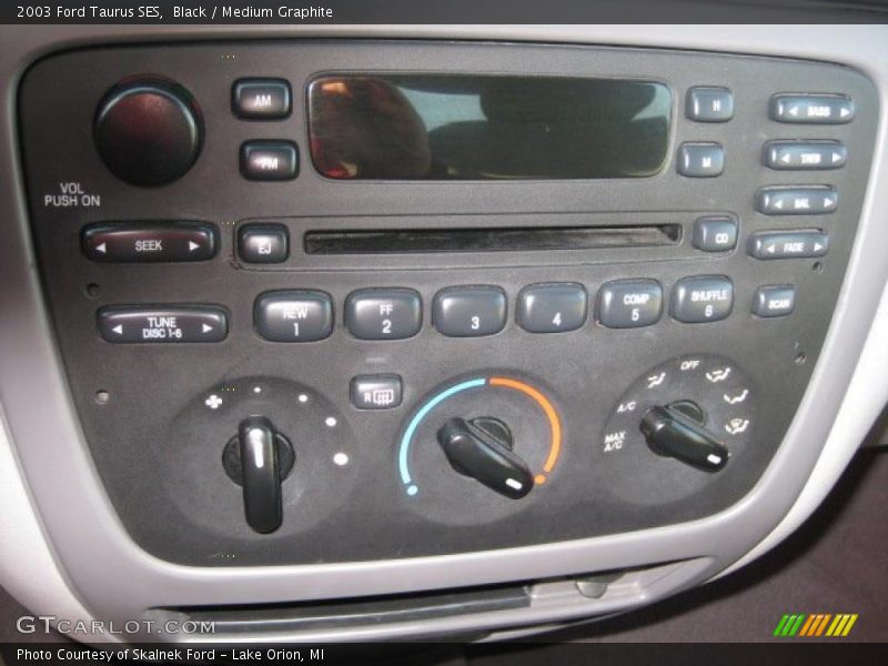 Black / Medium Graphite 2003 Ford Taurus SES