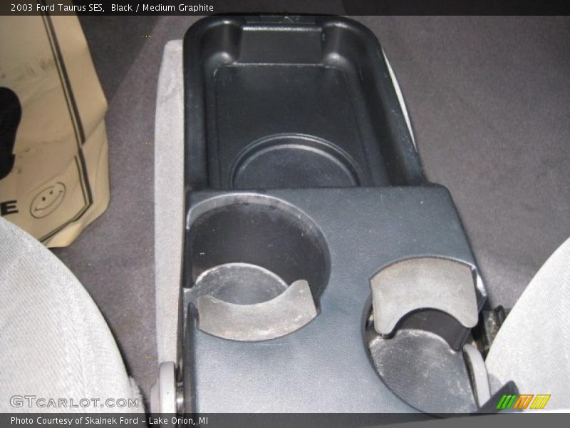 Black / Medium Graphite 2003 Ford Taurus SES