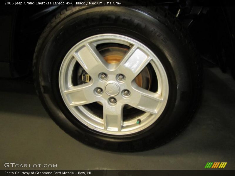 Black / Medium Slate Gray 2006 Jeep Grand Cherokee Laredo 4x4