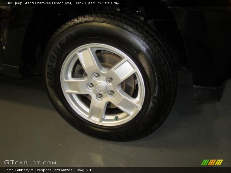 Black / Medium Slate Gray 2006 Jeep Grand Cherokee Laredo 4x4