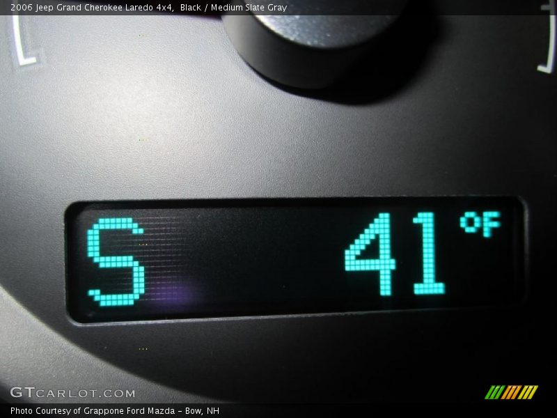 Black / Medium Slate Gray 2006 Jeep Grand Cherokee Laredo 4x4