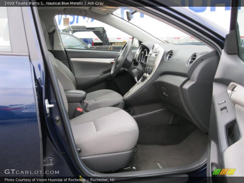  2009 Matrix S Ash Gray Interior