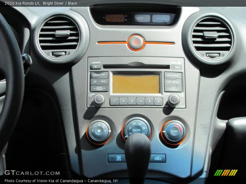 Bright Silver / Black 2010 Kia Rondo LX