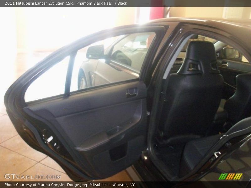 Phantom Black Pearl / Black 2011 Mitsubishi Lancer Evolution GSR