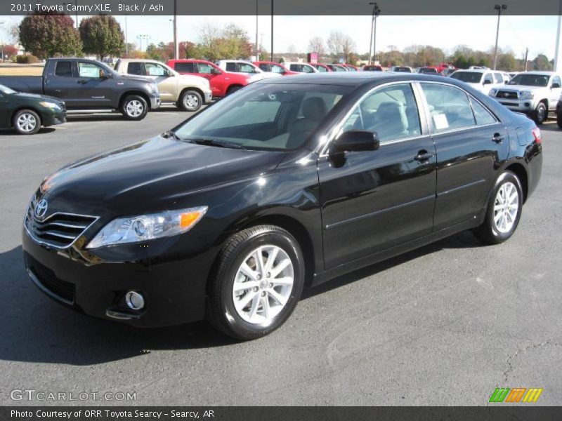 Black / Ash 2011 Toyota Camry XLE