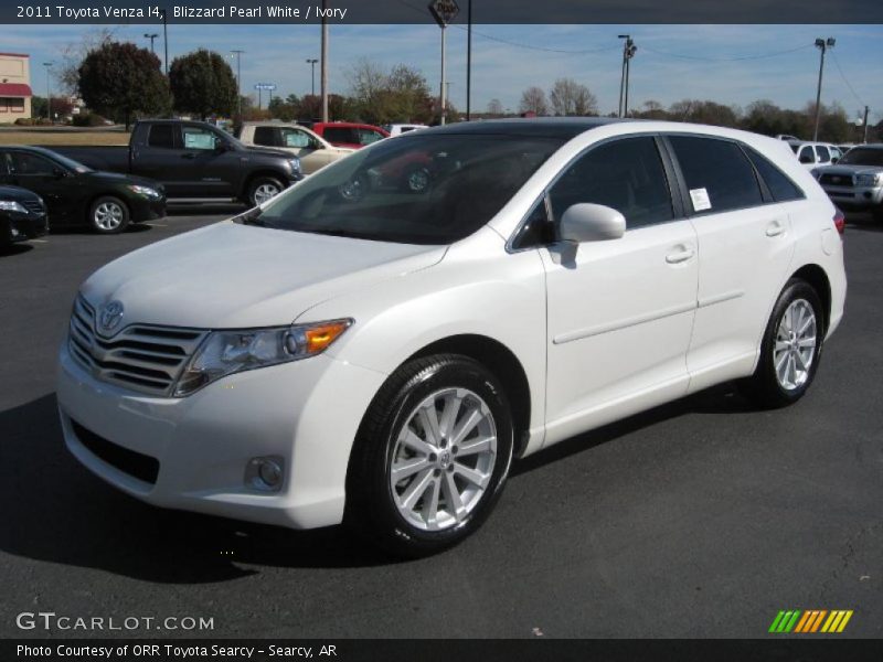 Front 3/4 View of 2011 Venza I4