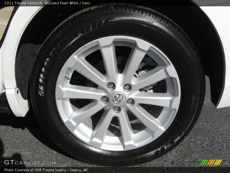 Blizzard Pearl White / Ivory 2011 Toyota Venza I4