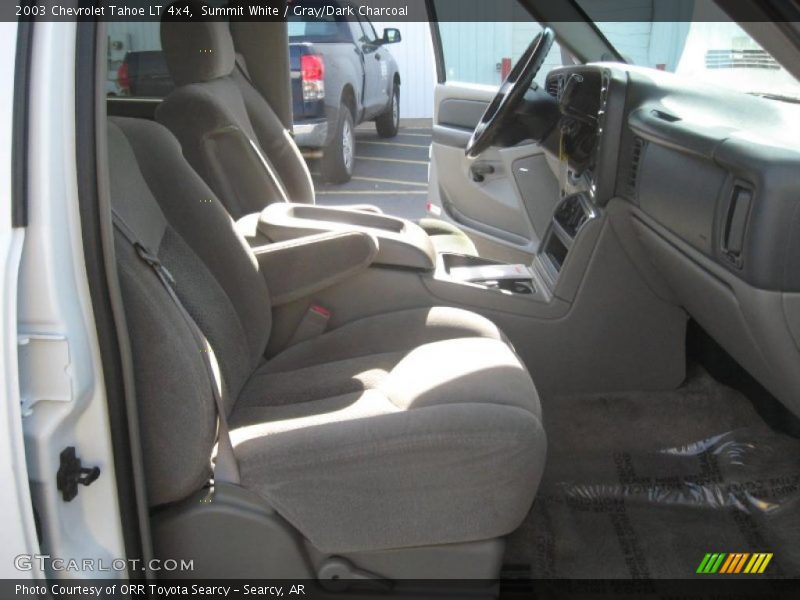 Summit White / Gray/Dark Charcoal 2003 Chevrolet Tahoe LT 4x4