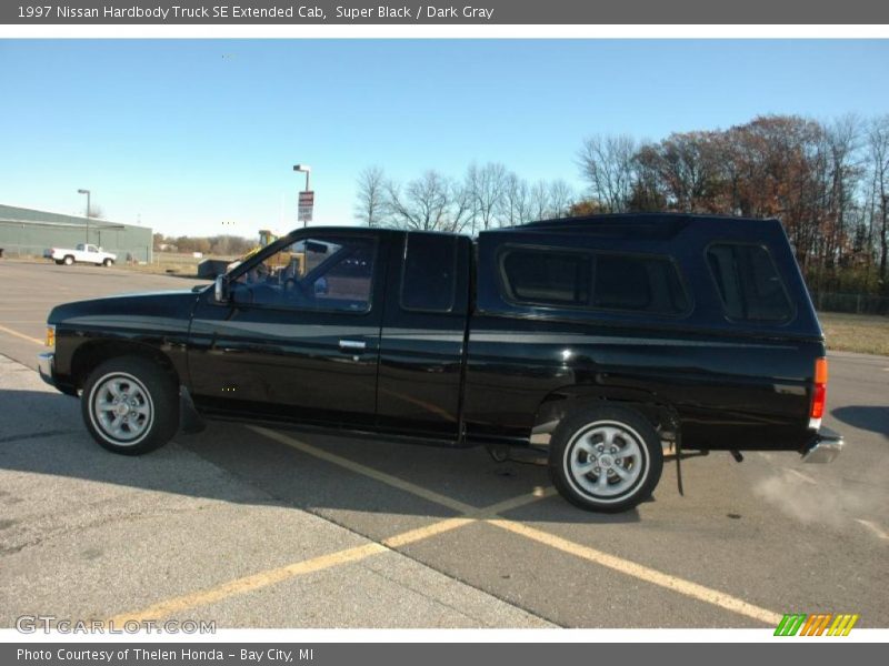 Super Black / Dark Gray 1997 Nissan Hardbody Truck SE Extended Cab