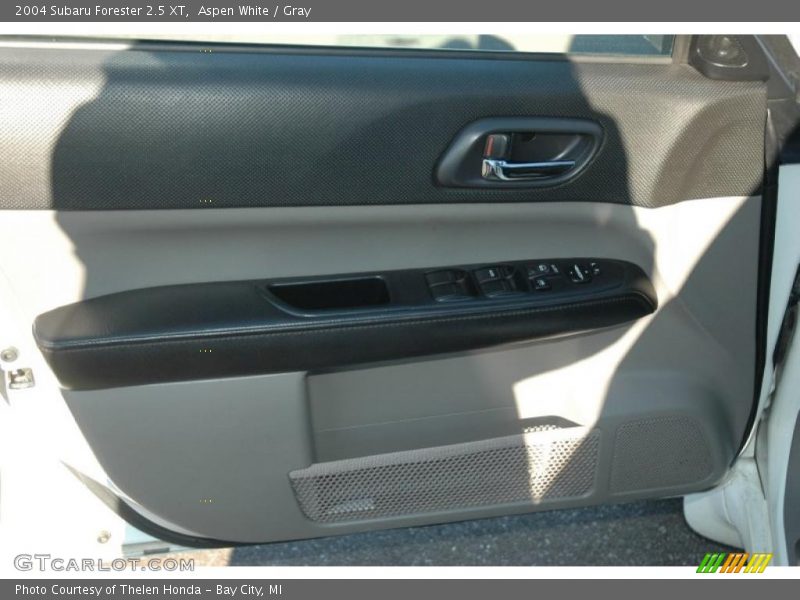 Aspen White / Gray 2004 Subaru Forester 2.5 XT