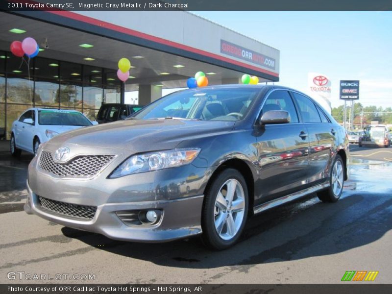 Magnetic Gray Metallic / Dark Charcoal 2011 Toyota Camry SE