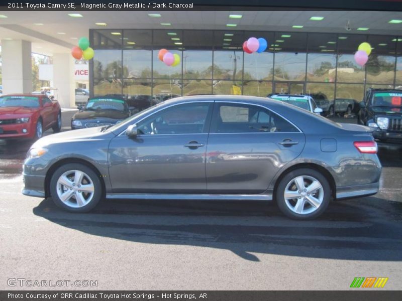 Magnetic Gray Metallic / Dark Charcoal 2011 Toyota Camry SE