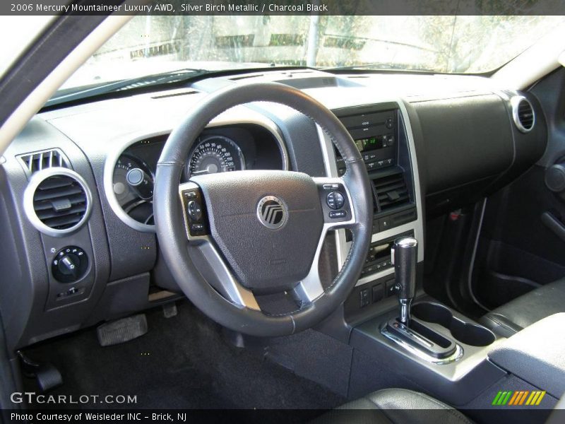 Silver Birch Metallic / Charcoal Black 2006 Mercury Mountaineer Luxury AWD