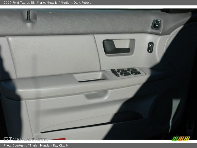 Merlot Metallic / Medium/Dark Pebble 2007 Ford Taurus SE
