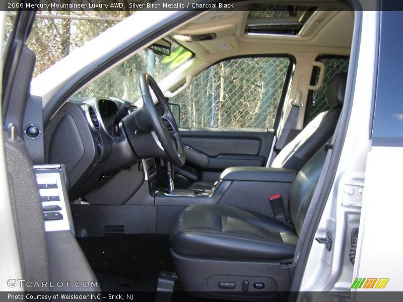 Silver Birch Metallic / Charcoal Black 2006 Mercury Mountaineer Luxury AWD