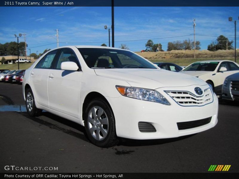 Super White / Ash 2011 Toyota Camry