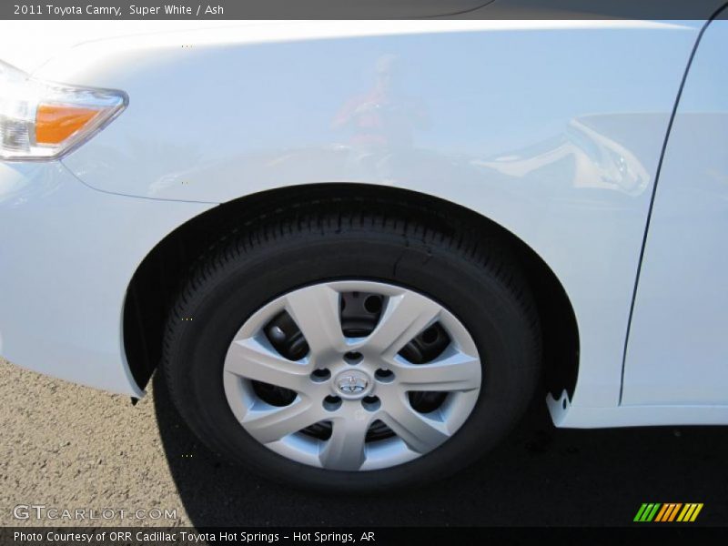 Super White / Ash 2011 Toyota Camry