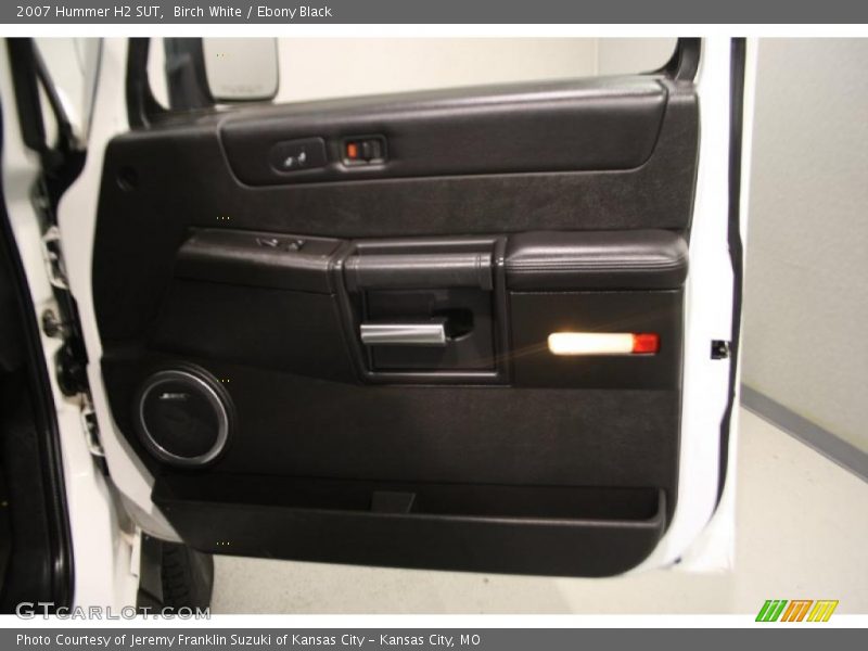 Birch White / Ebony Black 2007 Hummer H2 SUT