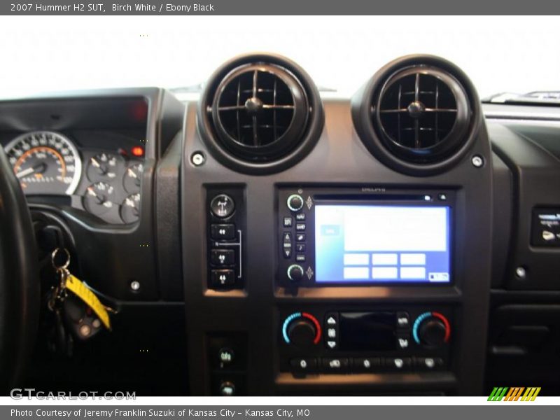 Birch White / Ebony Black 2007 Hummer H2 SUT