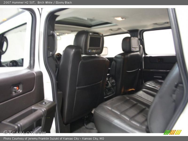 Birch White / Ebony Black 2007 Hummer H2 SUT