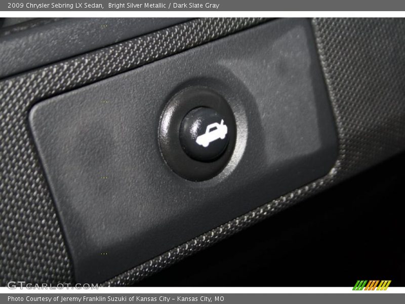 Bright Silver Metallic / Dark Slate Gray 2009 Chrysler Sebring LX Sedan