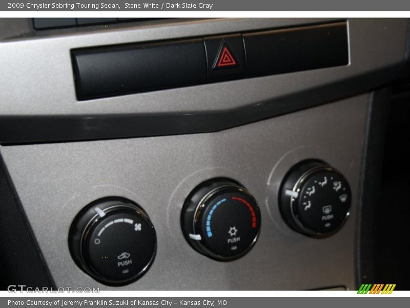 Stone White / Dark Slate Gray 2009 Chrysler Sebring Touring Sedan