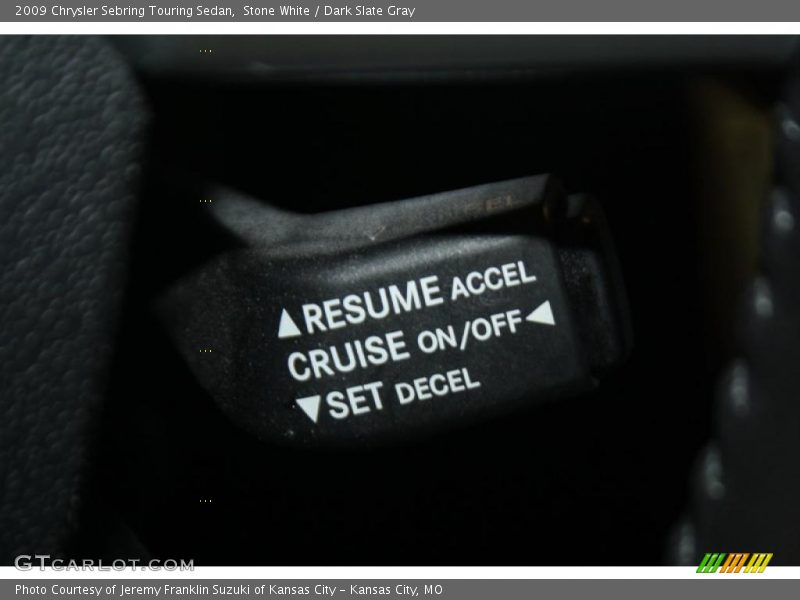 Stone White / Dark Slate Gray 2009 Chrysler Sebring Touring Sedan