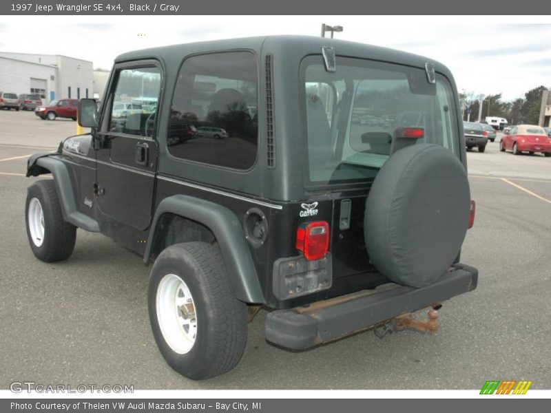 Black / Gray 1997 Jeep Wrangler SE 4x4