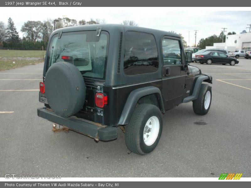 Black / Gray 1997 Jeep Wrangler SE 4x4
