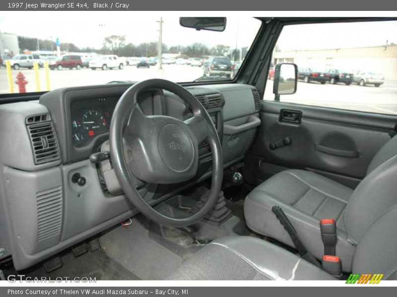 Black / Gray 1997 Jeep Wrangler SE 4x4