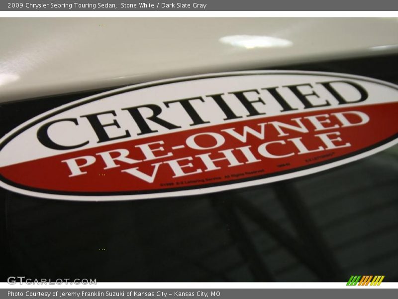 Stone White / Dark Slate Gray 2009 Chrysler Sebring Touring Sedan