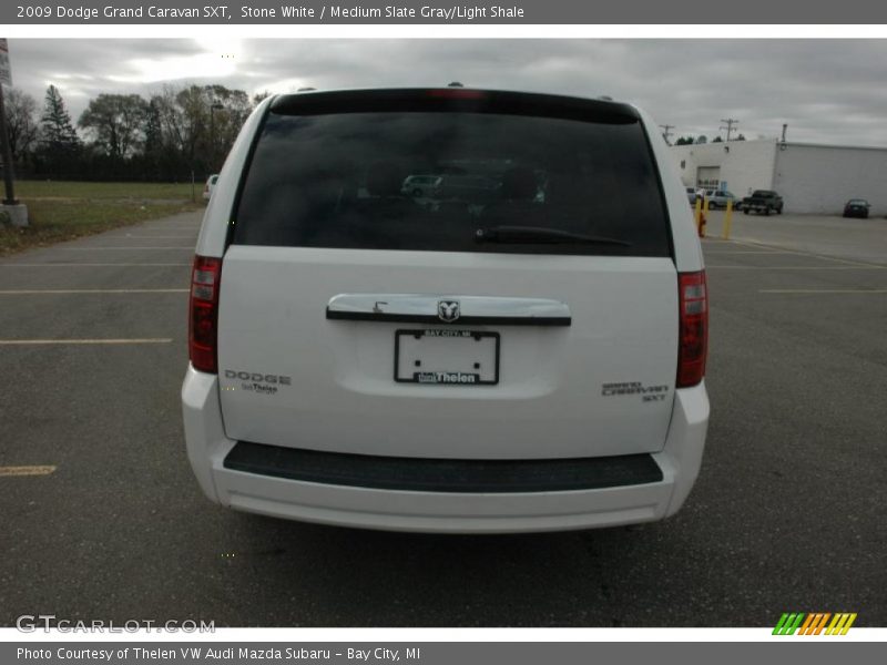 Stone White / Medium Slate Gray/Light Shale 2009 Dodge Grand Caravan SXT