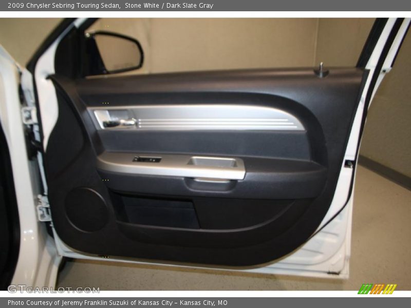 Stone White / Dark Slate Gray 2009 Chrysler Sebring Touring Sedan