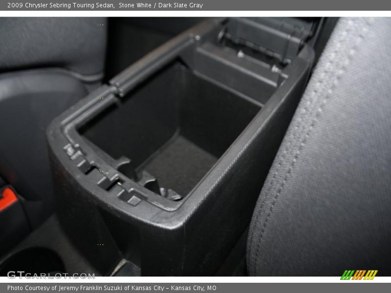 Stone White / Dark Slate Gray 2009 Chrysler Sebring Touring Sedan