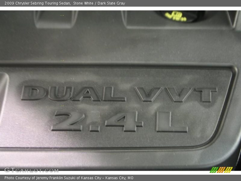 Stone White / Dark Slate Gray 2009 Chrysler Sebring Touring Sedan