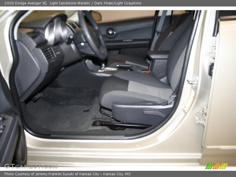 Light Sandstone Metallic / Dark Khaki/Light Graystone 2009 Dodge Avenger SE