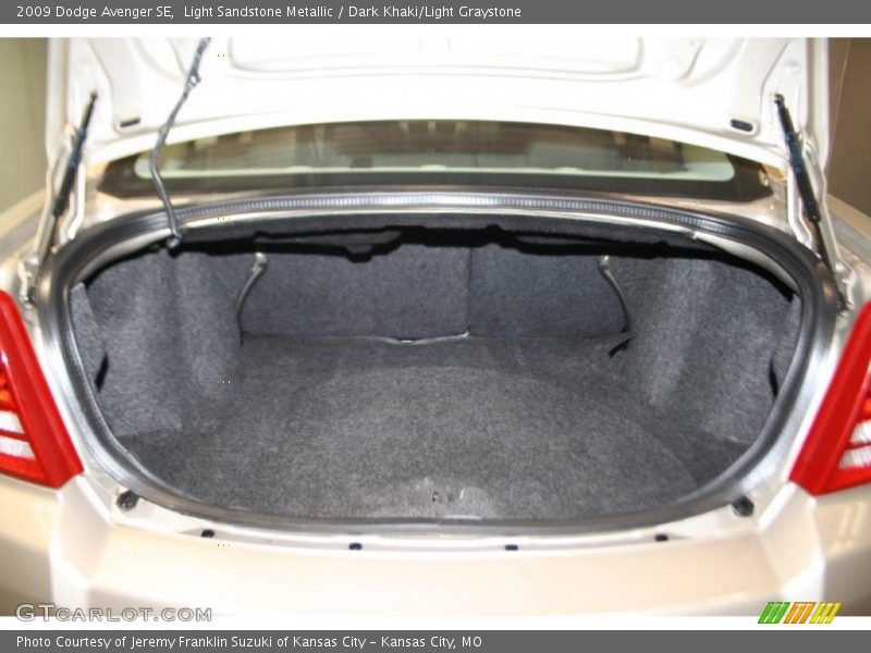 Light Sandstone Metallic / Dark Khaki/Light Graystone 2009 Dodge Avenger SE