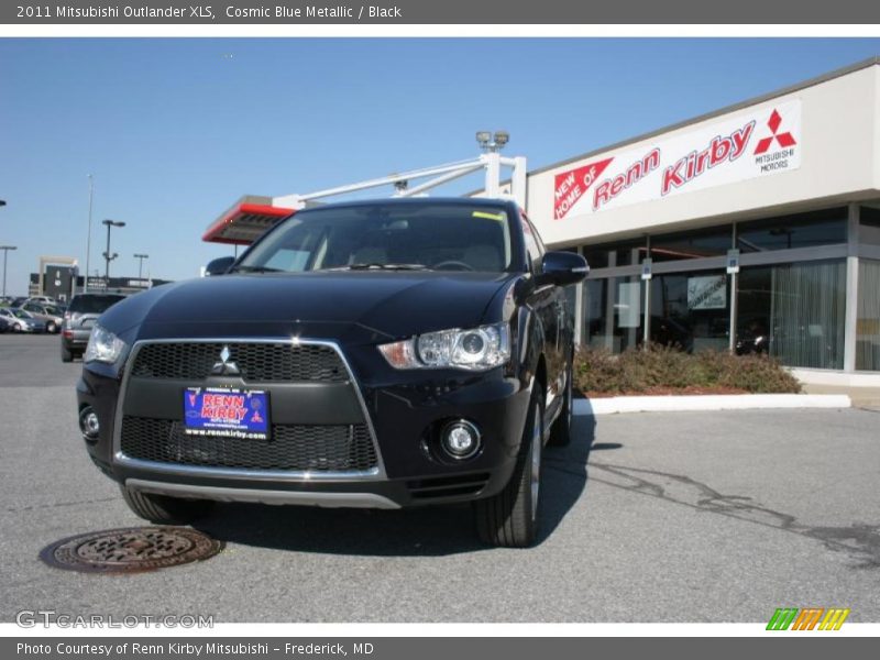 Cosmic Blue Metallic / Black 2011 Mitsubishi Outlander XLS