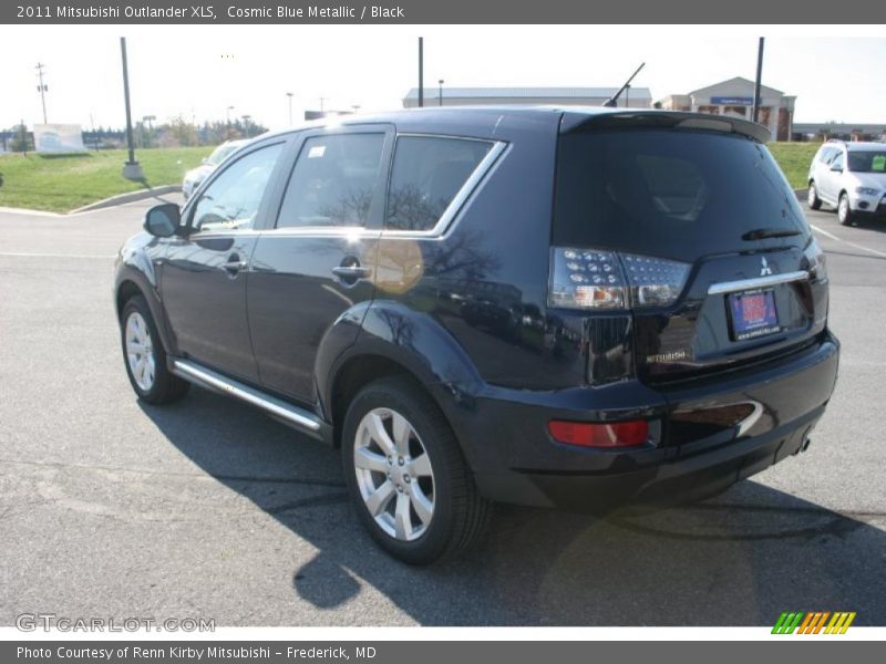 Cosmic Blue Metallic / Black 2011 Mitsubishi Outlander XLS