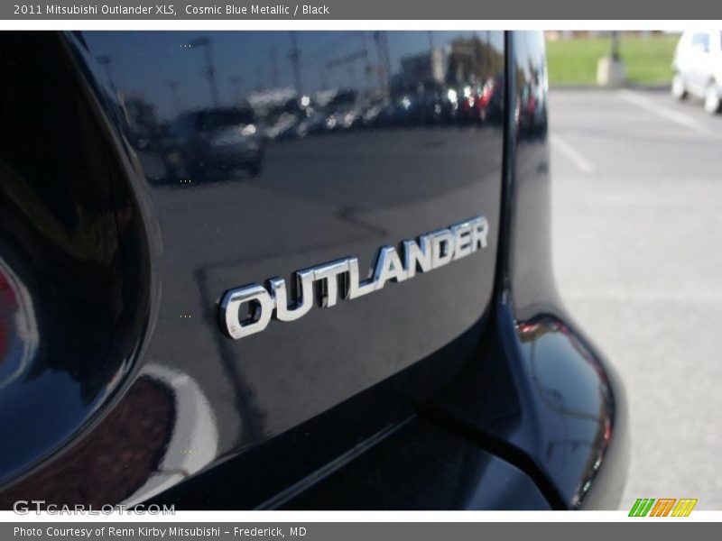  2011 Outlander XLS Logo