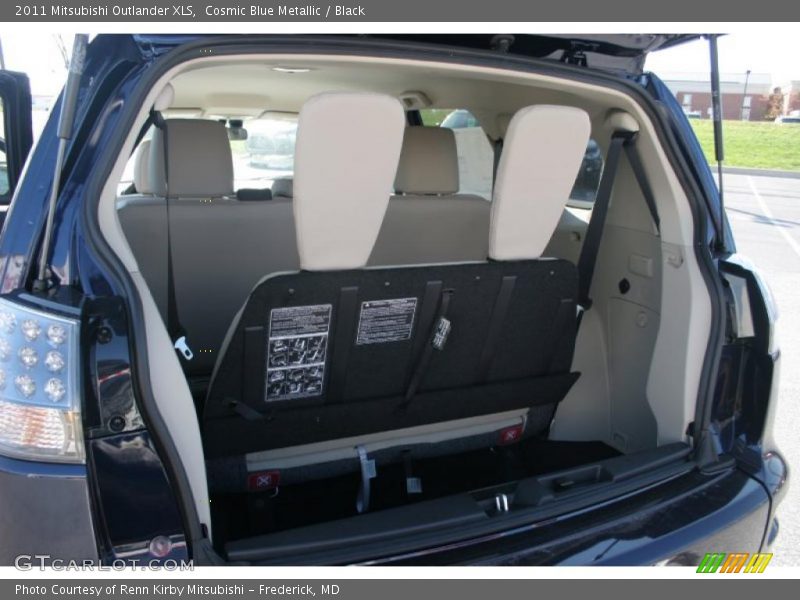  2011 Outlander XLS Trunk