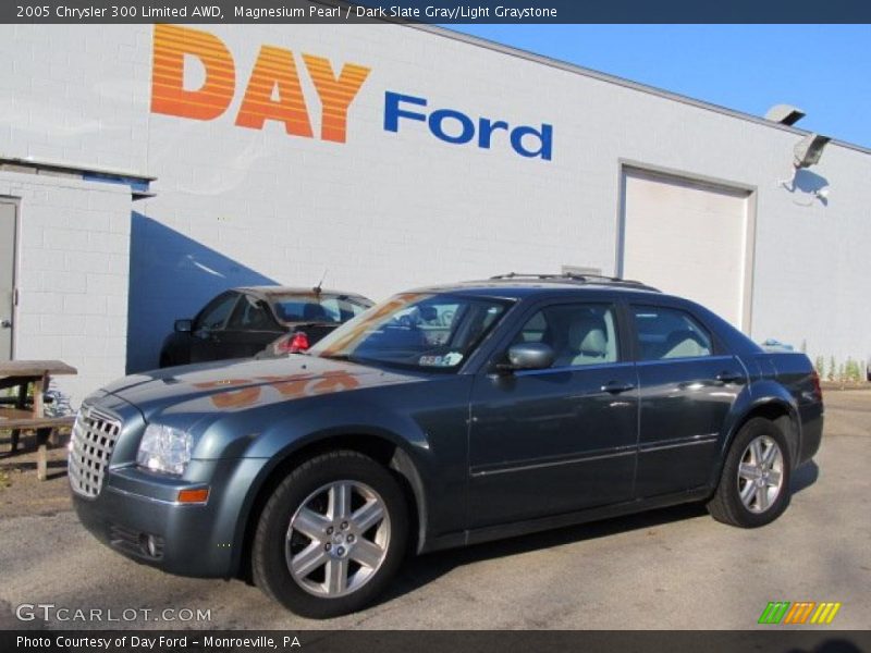 Magnesium Pearl / Dark Slate Gray/Light Graystone 2005 Chrysler 300 Limited AWD