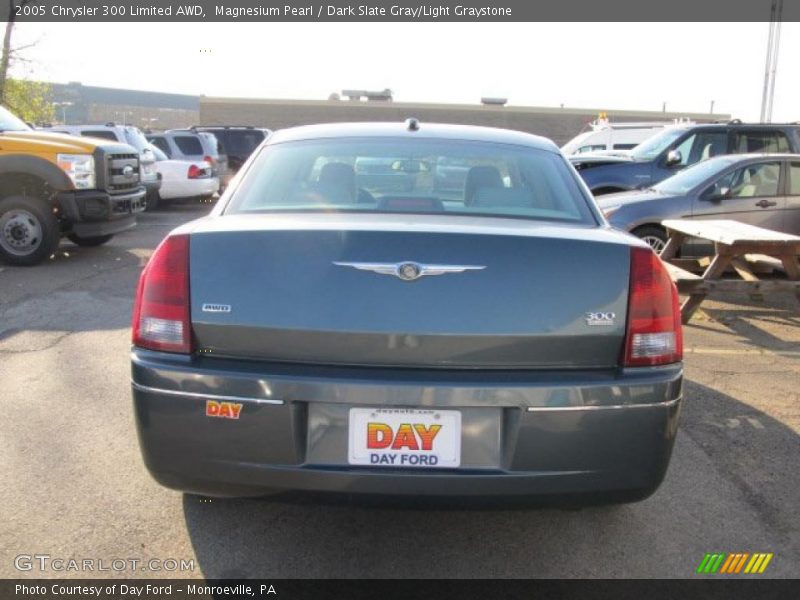 Magnesium Pearl / Dark Slate Gray/Light Graystone 2005 Chrysler 300 Limited AWD