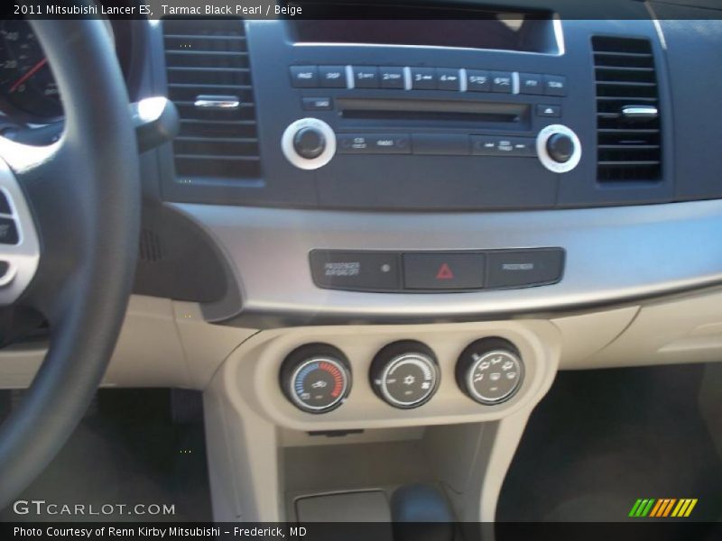 Tarmac Black Pearl / Beige 2011 Mitsubishi Lancer ES