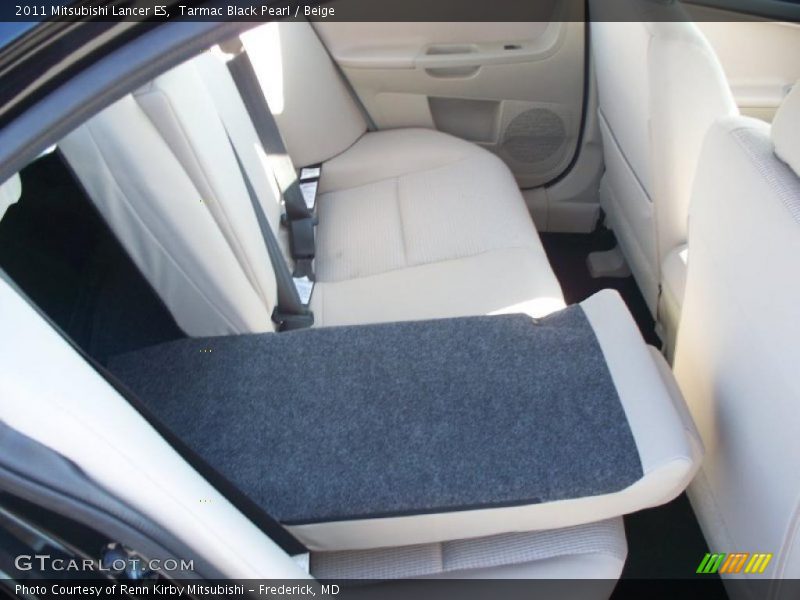 Tarmac Black Pearl / Beige 2011 Mitsubishi Lancer ES