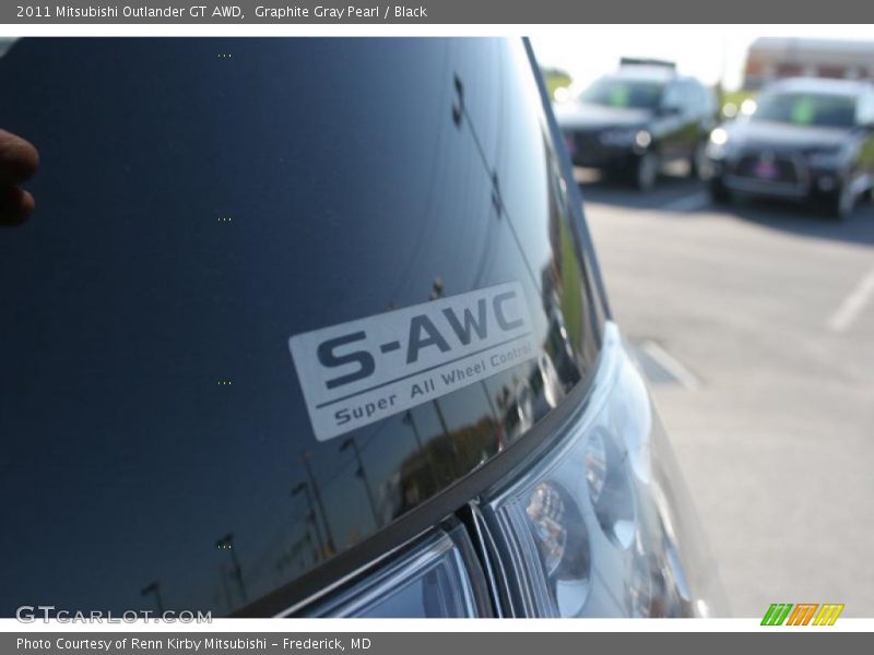  2011 Outlander GT AWD Logo